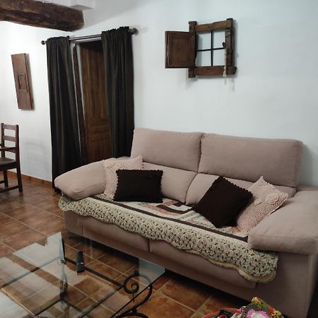 Villanueva de ViverAlcoba Con Patio Del Siglo XIX别墅 外观 照片